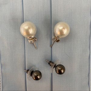 Pearl earrings!!